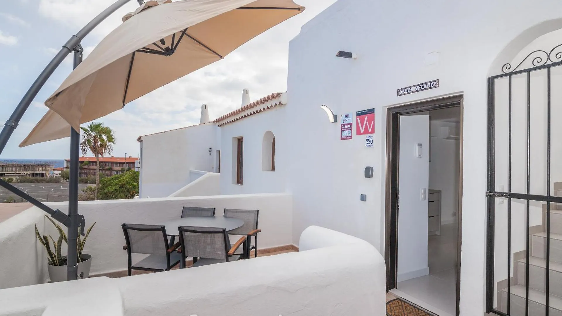 Casa Agatha - 3 Terraces, Ac, Tv Channels, 2 Bedrooms & Bathrooms, Heated Pool サンミゲル・デ・アボナ アパート