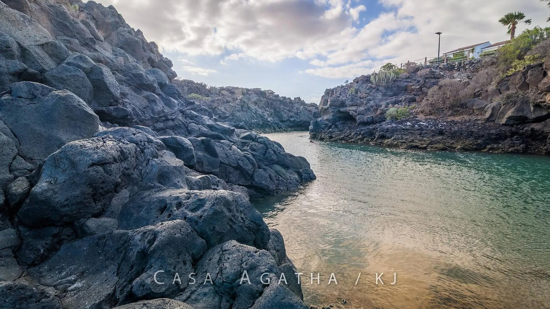 Casa Agatha - 3 Terraces, Ac, Tv Channels, 2 Bedrooms & Bathrooms, Heated Pool サンミゲル・デ・アボナ