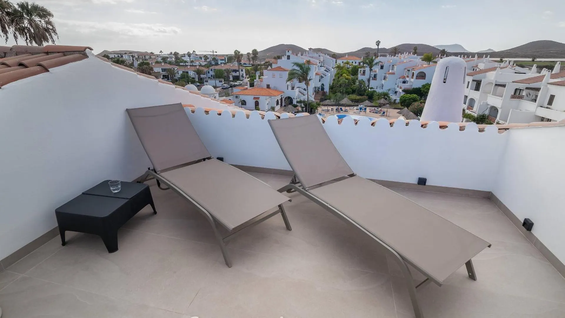 Casa Agatha - 3 Terraces, Ac, Tv Channels, 2 Bedrooms & Bathrooms, Heated Pool サンミゲル・デ・アボナ 0*,  スペイン