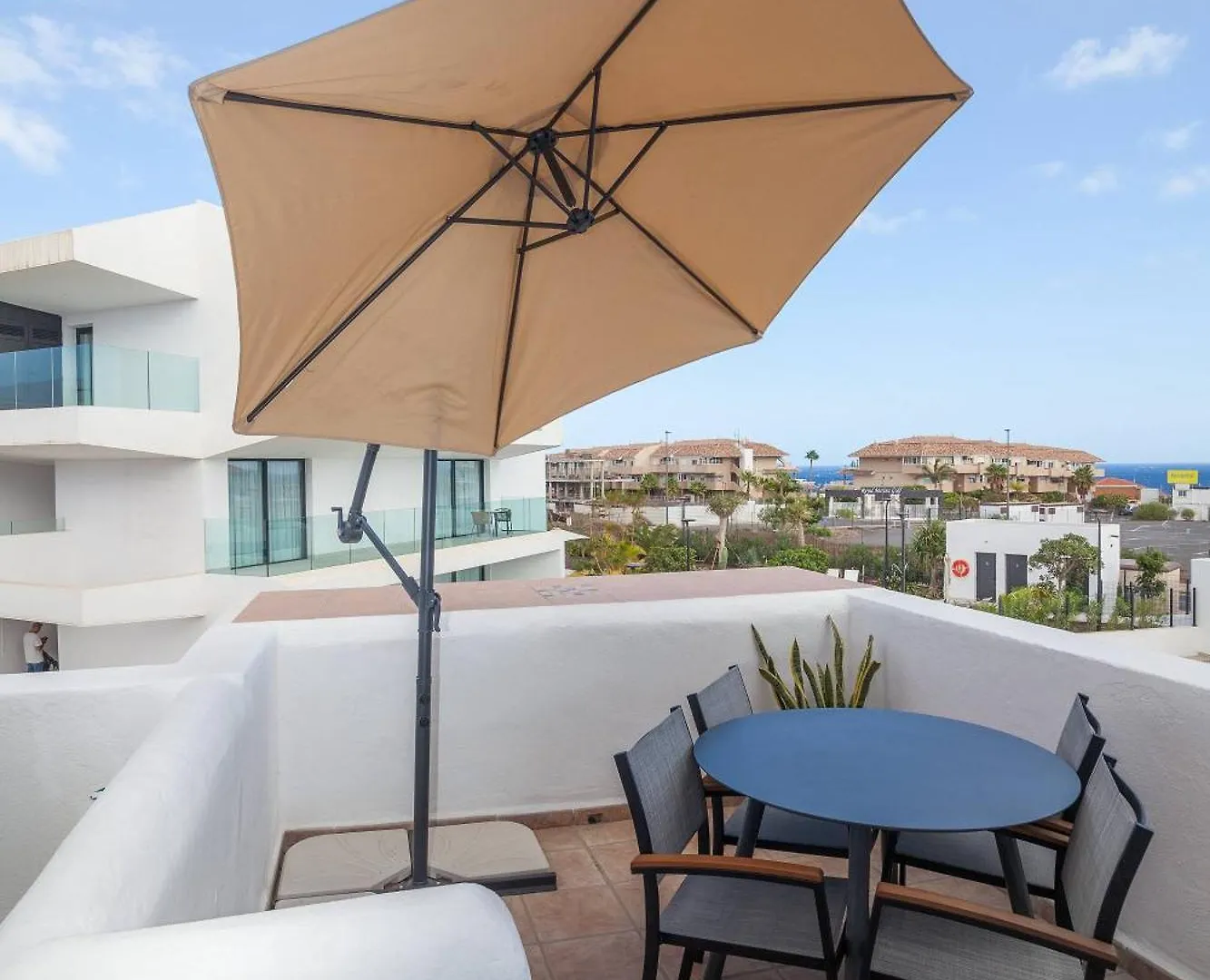 Casa Agatha - 3 Terraces, Ac, Tv Channels, 2 Bedrooms & Bathrooms, Heated Pool サンミゲル・デ・アボナ 0*,